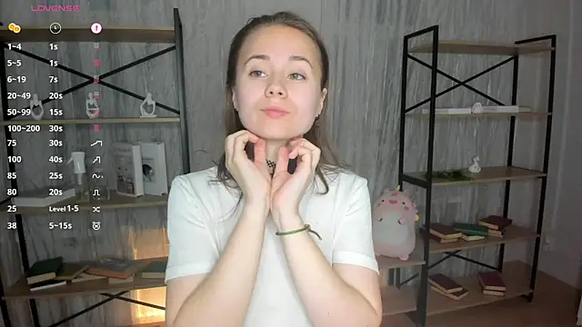 Snapshot of Crysta1Eva_ chatting on June 13, 7:34 pm Crysta1Eva online show from June 13, 7:34 pm