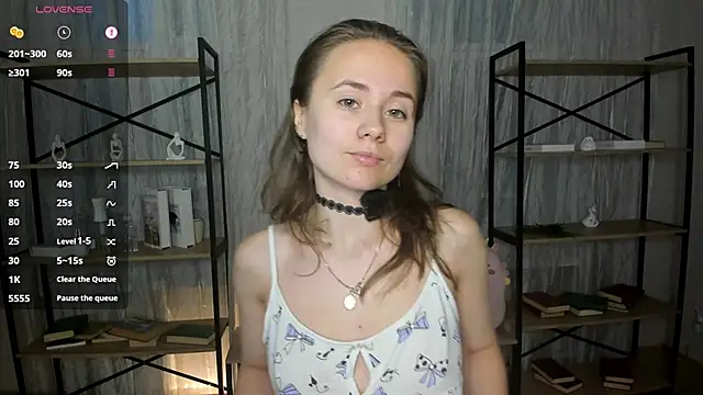 Snapshot of Crysta1Eva_ chatting on June 17, 7:13 pm Crysta1Eva online show from June 17, 7:13 pm