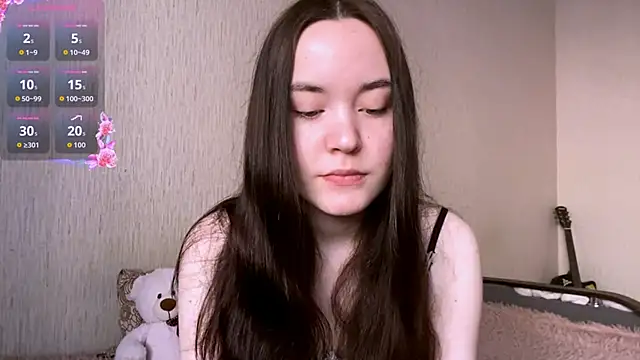 VividSienna online show from March 29, 3:52 am