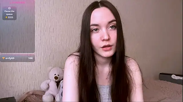 Snapshot of VividSienna chatting on May 12, 2:23 pm VividSienna online show from May 12, 2:23 pm