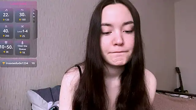 VividSienna online show from March 22, 3:43 am