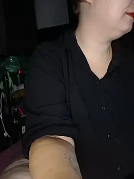 Snapshot of Katy2323 chatting on October 20, 7:47 pm Katy2323 online show from October 20, 7:47 pm