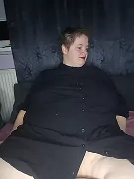 Snapshot of Katy2323 chatting on October 23, 7:23 pm Katy2323 online show from October 23, 7:23 pm