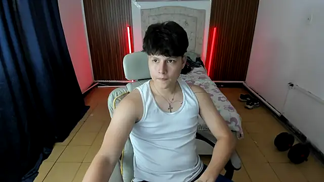 daniel leon online show from May 21, 6:49 pm