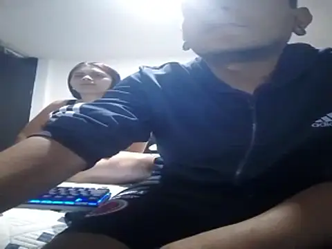 Snapshot of Carlandelli1 chatting on November 11, 1:44 am Carlandelli1 online show from November 11, 1:44 am