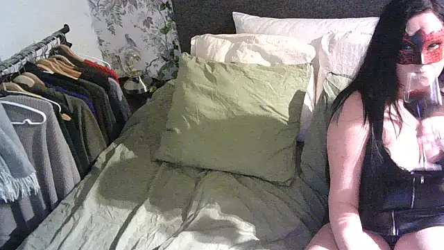 Snapshot of Heli2026 chatting on February 26, 5:57 pm Heli2026 online show from February 26, 5:57 pm