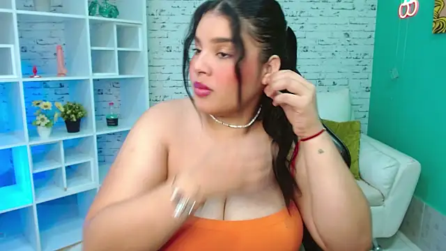 Snapshot of loaizalust chatting on November 18, 5:38 pm loaizalust online show from November 18, 5:38 pm