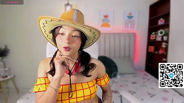 Snapshot of danika_moriii chatting on October 22, 11:14 pm danika moriii online show from October 22, 11:14 pm