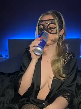 Cherrycolada online show from March 7, 10:04 pm