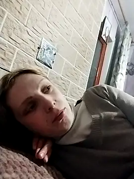 Ponka2011 online show from April 1, 5:09 am