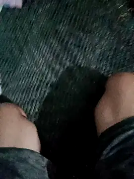 Snapshot of alone_boy802 chatting on October 3, 3:24 pm alone boy802 online show from October 3, 3:24 pm