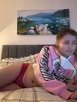 Snapshot of Ivybluexox chatting on November 9, 10:03 pm Ivybluexox online show from November 9, 10:03 pm