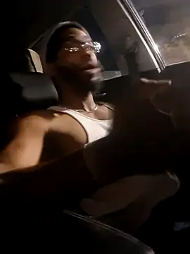 214KingLonggg online show from March 27, 11:44 am