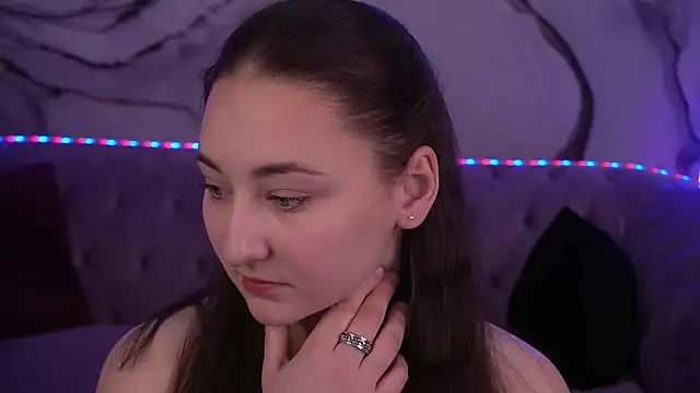 Snapshot of SashaDuvalle chatting on September 27, 6:41 am SashaDuvalle online show from September 27, 6:41 am