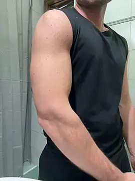 giovan2020 online show from December 17, 7:57 am