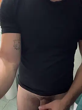 Snapshot of giovan2020 chatting on October 29, 1:54 pm giovan2020 online show from October 29, 1:54 pm