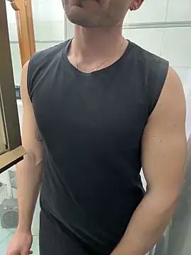 giovan2020 online show from March 8, 10:46 pm