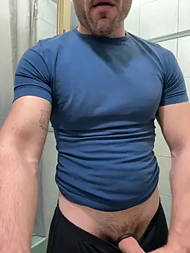 giovan2020 online show from February 20, 10:44 pm