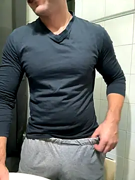 giovan2020 online show from November 12, 10:13 pm