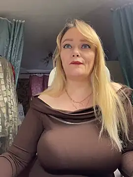 Sweet-blonde online show from February 26, 2:06 pm