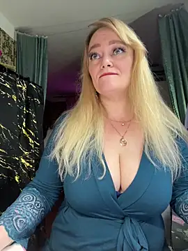 Sweet-blonde online show from April 7, 10:55 pm