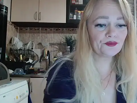 Snapshot of Sweet-blonde chatting on October 6, 11:44 am Sweet-blonde online show from October 6, 11:44 am