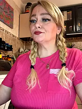 Snapshot of Sweet-blonde chatting on October 10, 8:37 am Sweet-blonde online show from October 10, 8:37 am