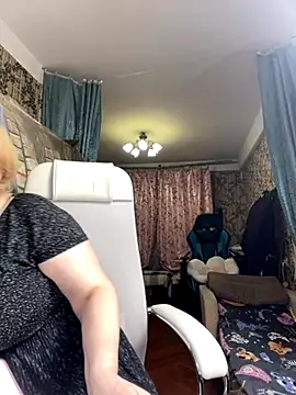 Sweet-blonde online show from December 2, 6:20 pm