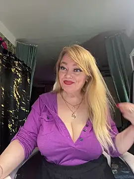 Sweet-blonde online show from March 27, 7:04 pm