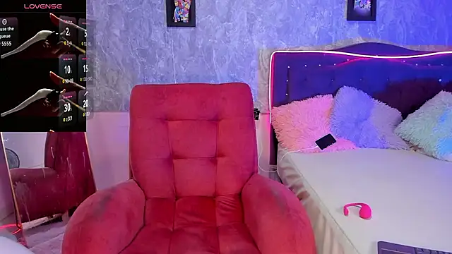 Lauren smiles online show from March 16, 9:17 pm