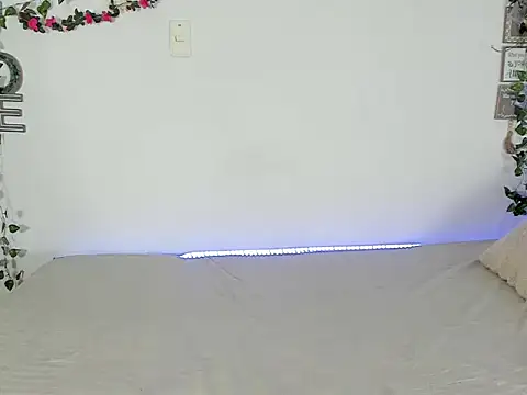 michell anyeli online show from November 10, 10:04 pm