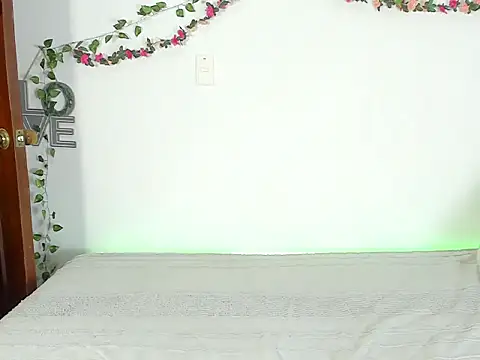 michell anyeli online show from October 30, 10:39 pm