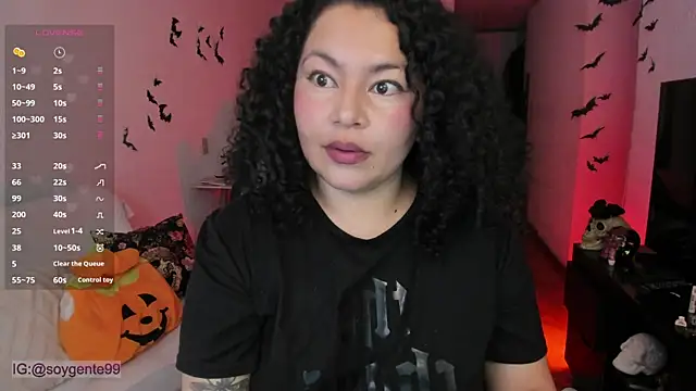 Snapshot of Chubby_Licius chatting on October 24, 11:48 pm Chubby Licius online show from October 24, 11:48 pm