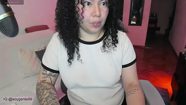 Snapshot of Chubby_Licius chatting on November 4, 12:03 am Chubby Licius online show from November 4, 12:03 am