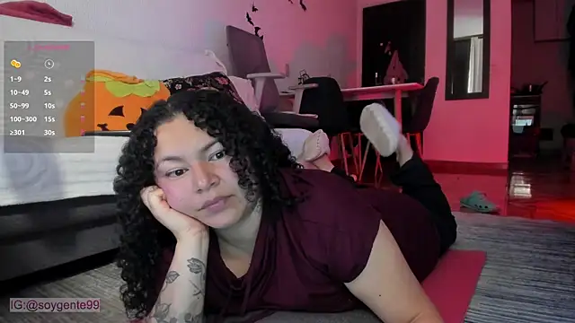 Snapshot of Chubby_Licius chatting on October 26, 12:33 am Chubby Licius online show from October 26, 12:33 am