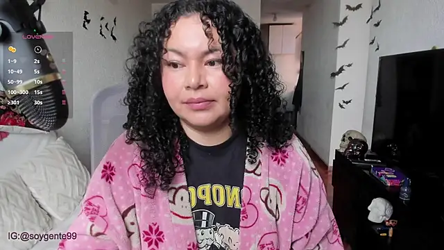 Snapshot of Chubby_Licius chatting on November 5, 3:15 pm Chubby Licius online show from November 5, 3:15 pm