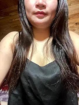 Snapshot of violet-00 chatting on May 16, 12:42 am violet-00 online show from May 16, 12:42 am