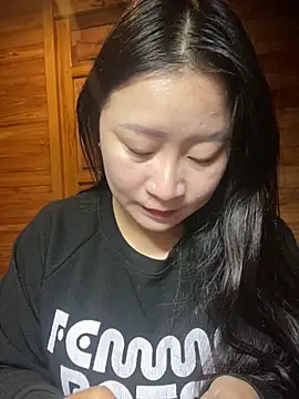 violet-00 online show from March 13, 1:43 am
