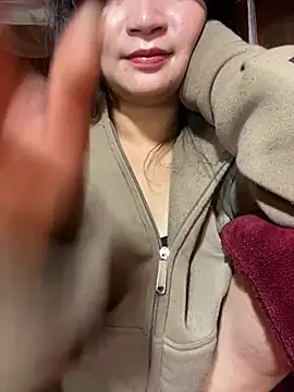 violet-00 online show from January 17, 2:04 am