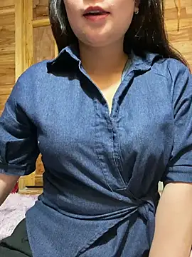 violet-00 online show from May 2, 2:39 am