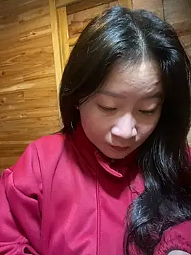 violet-00 online show from March 8, 6:17 am