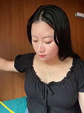 violet-00 online show from October 21, 2:22 am