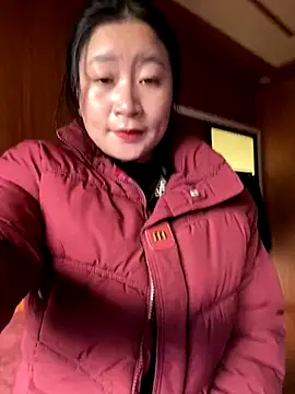 violet-00 online show from December 19, 1:31 am