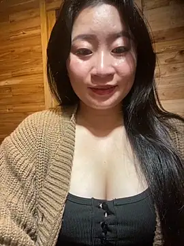 violet-00 online show from February 25, 1:55 pm