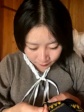 violet-00 online show from October 26, 12:55 am