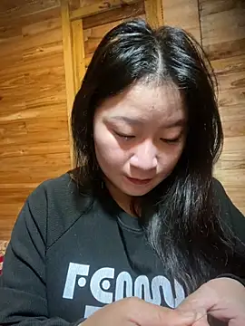 violet-00 online show from March 2, 2:34 am