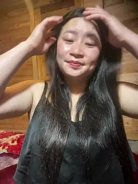 violet-00 online show from March 7, 3:50 pm