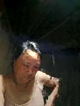 xuxulovezz online show from November 7, 1:15 pm