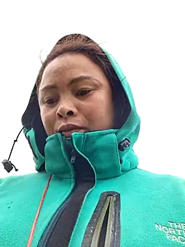 xuxulovezz online show from March 13, 1:54 am