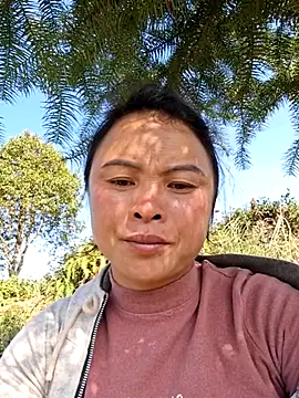 xuxulovezz online show from February 6, 7:26 am